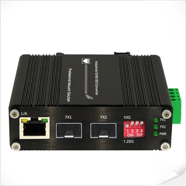 Does the router use fiber optic cable as a repeater
