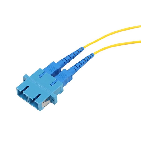 Fiber optic communication system patch panel