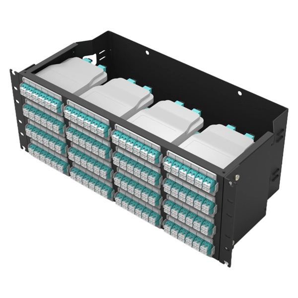 What are the advantages of Fibre Channel technology