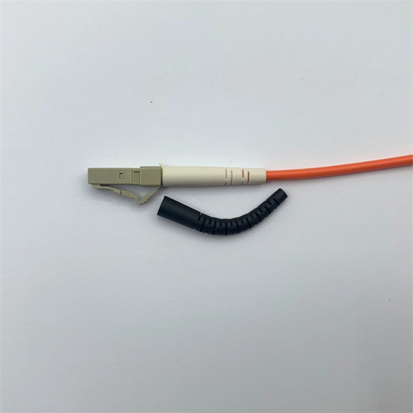 Case Study of Fiber Optic Cable Laying in Pakistan Data Centers