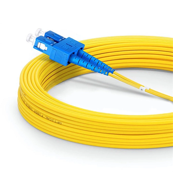 Armored 8-core optical cable