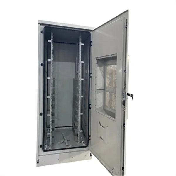 Which company makes the best intelligent power distribution cabinets in Oman