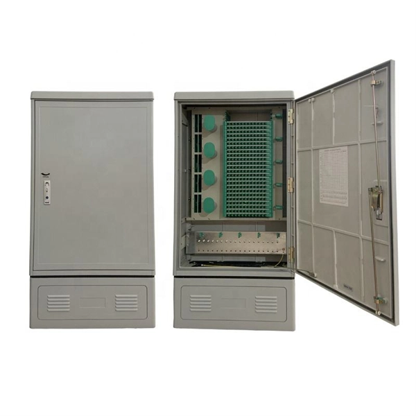 Which switch in the distribution box 